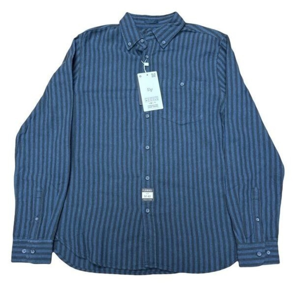 New‎ Men's Denim & Flower Flannel Button Down. Size medium